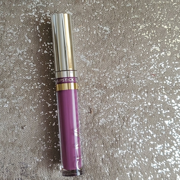 2/$18 Suva moisture matte liquid lip - Picture 3 of 4